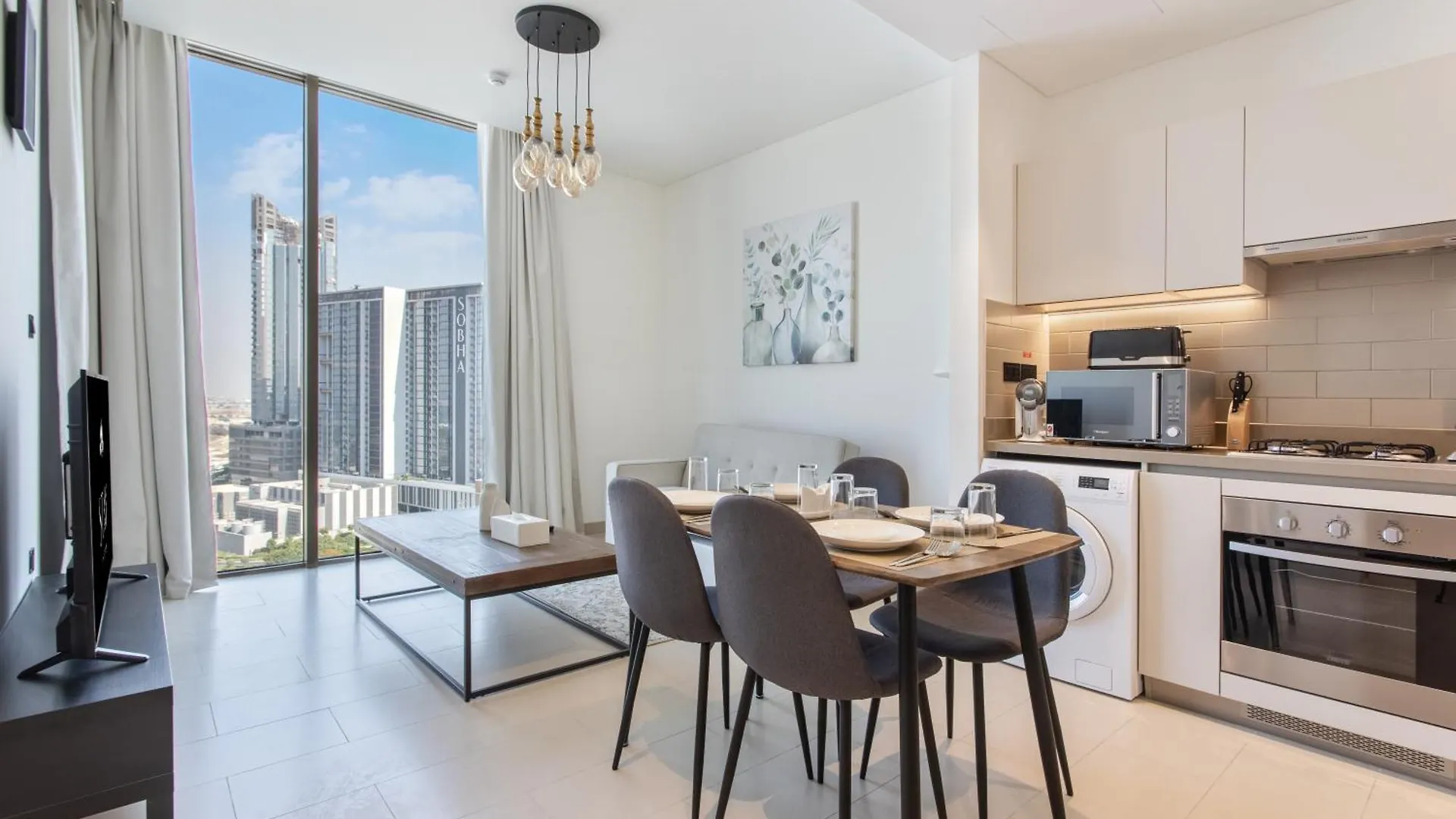 Stay By Latinem Luxury 1Br Holiday Home Cv B1311 Near Burj Khalifa Dubai Birleşik Arap Emirlikleri