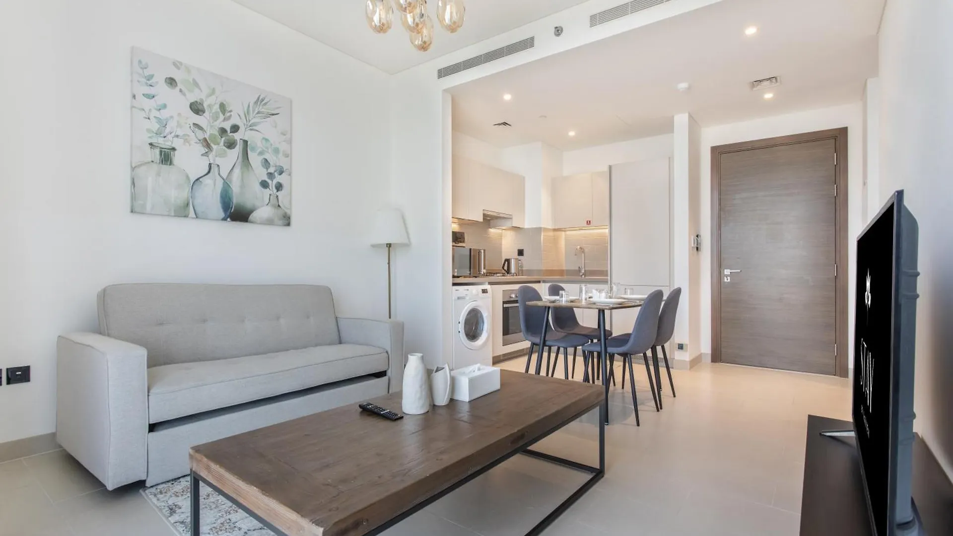 Stay By Latinem Luxury 1Br Holiday Home Cv B1311 Near Burj Khalifa Dubai Daire